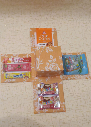 Коробка сюрприз з солодощами. в наявності4 фото