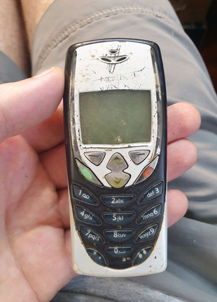 Nokia 8310 на запчастини ретро раритет вінтаж антикваріат телефон
