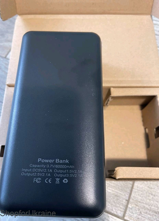 Портативний чорний powerbank 60 000 mah потужний павербанк