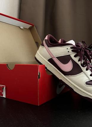 Кроссовки мужские nike sb dunk low valentine s day