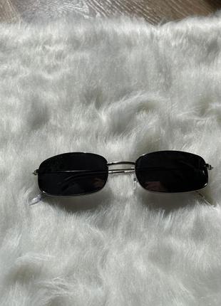 Жіночі модні квадратні сонцезахисні окуляри в металевій оправі чорні9 фото