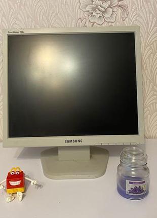 Монітор samsung 4x3 710n s fullhd