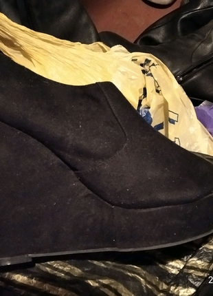 Жіноче взуття на лето384 фото