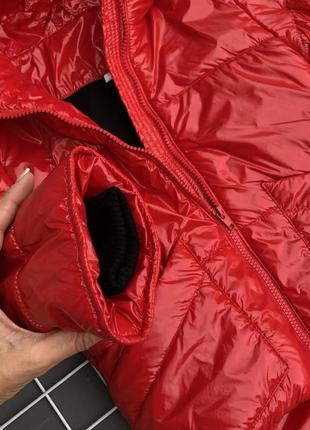 Куртка з лаку монклер червоного демі до 0 градусів7 фото
