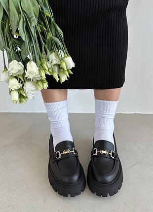 Женские черные кожаные стильные лоферы, туфли на толстой подошве