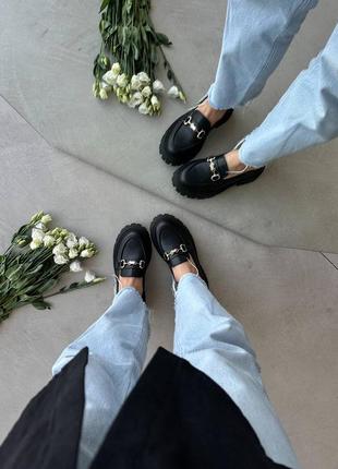 Женские черные кожаные стильные лоферы, туфли на толстой подошве