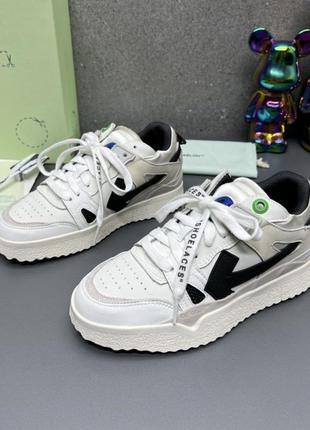 Кроссовки off-white