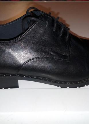 Туфлі жіночі чорні класика.6 фото