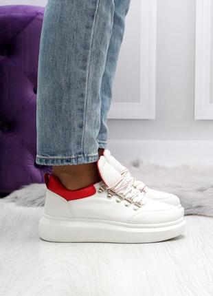 Жіночі кросівки в біло-червоному кольорі, екошкіра код 24982 фото