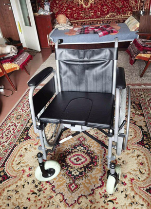 Інвалідне крісло-каталка vitea care6 фото
