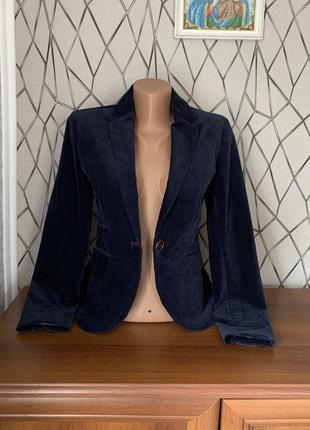 Велюровый дорогой пиджак женский размер xs s синего цвета мега дорого смотрится