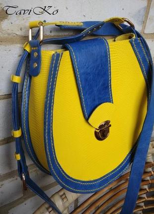 Шкіряна жіноча сумка, жовто-синя кросбоді яскрава кругла сумка яркая сумка кожаная желто-синяя сумка1 фото