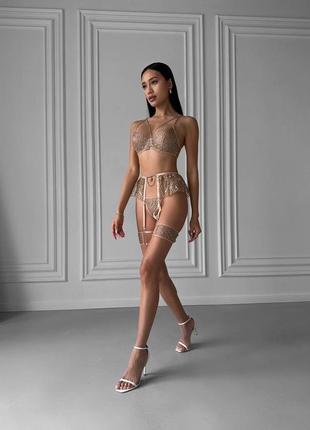 Соблазнительный комплект белья