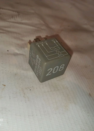 Реле 208 ауді а4 б5 1999 1.6