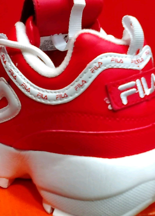 Fila red