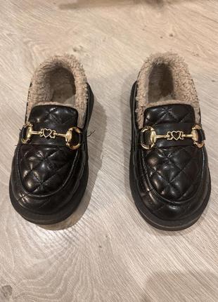 Продам лофери для дівчинки 31 р 3