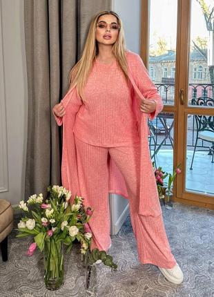 Жіночий прогулянковий костюм трійка кольори