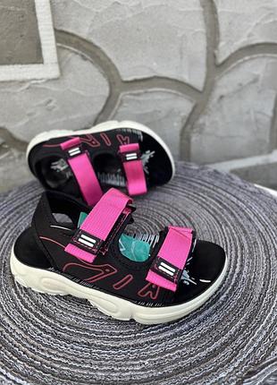 Босоніжки для дівчинки