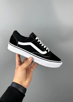 Кросівки vans old skool     матеріал: текстиль  виробництво: вʼєтнам комплектація: брендова коробка,