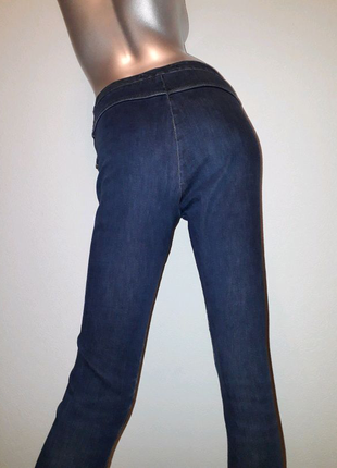Темні джинси з оригінальним кроєм і декором. замок збоку zara 3810 фото