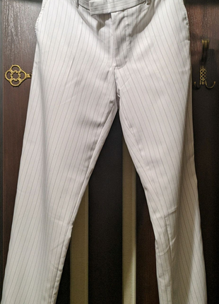 Стильні літні чоловічі білі штани, бренд clockhouse, розмір 48.