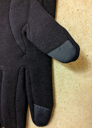 Стильні чоловічі демісезонні рукавички з нашивками для смартфона3 фото