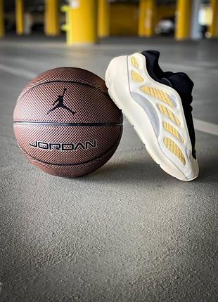 Женские кроссовки 
adidas Performance 1170