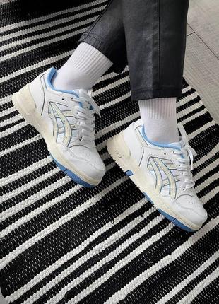 Женские кроссовки 
asics ex89