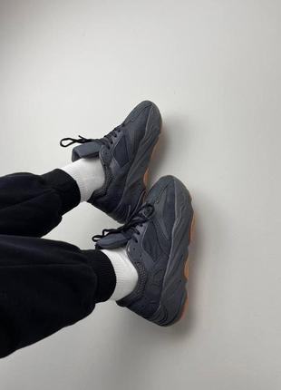 Женские кроссовки 
adidas yeezy 7007 фото