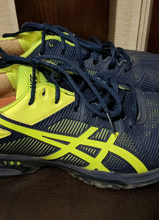 Яскраві стильні кросівки asics e600n розмір 43,5 (9,5) 28 см