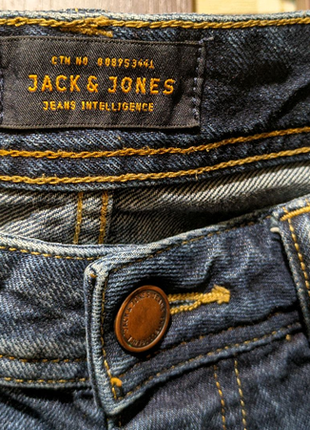 Чоловічі джинсові шорти jack & jones, розмір m, regular fit.