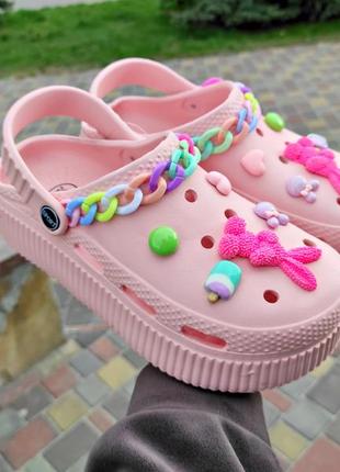 Жіночі крокси з яскрасиви джибітсами р.36-41