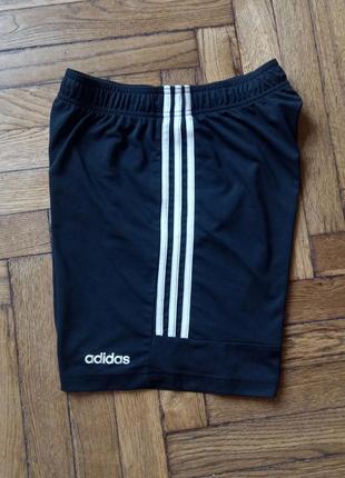 Чоловічі спортивні шорти adidas 3 stripes2 фото