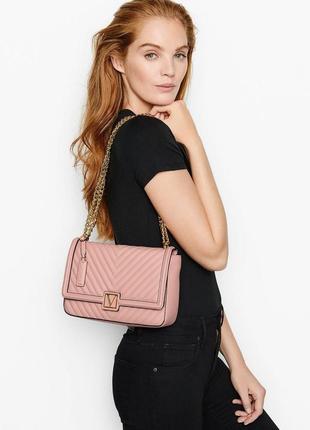 Женская сумочка victoria's secret medium crossbody bag розовая4 фото