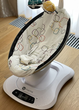 Заколисуючий центр 4moms mamaroo