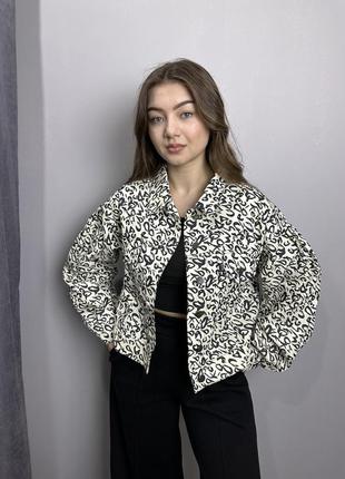 Женская куртка молочная джинсовая короткая modna kazka mkkc9029-1