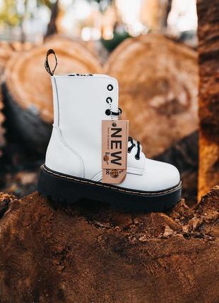 Білі черевики dr martens термо