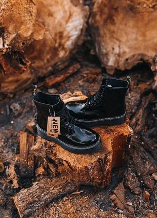 Лакові черевики dr martens термо 3