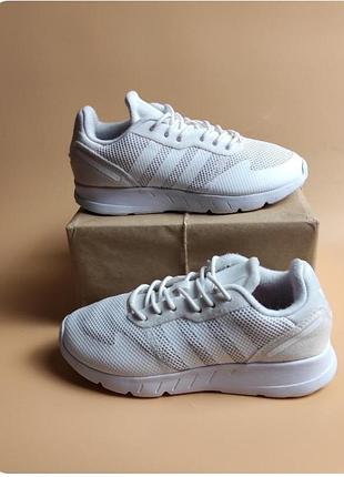 Кроссовки адедас adidas р.31 длина стельки 19,3 см.