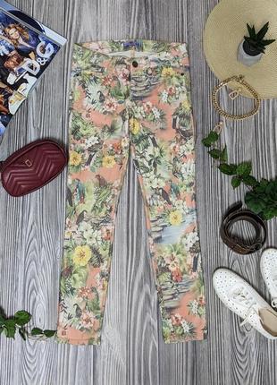 Стрейчові джинси з папужками та квітами ajc-fashion #34941 фото