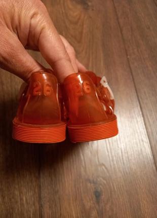 Червоні гумові сандалі 16см3 фото