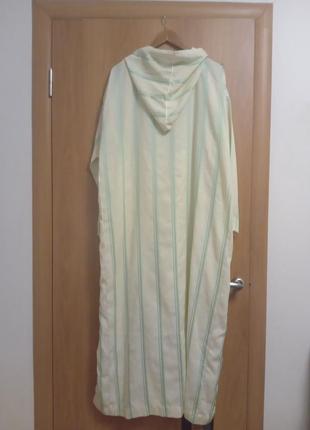 Хорошенькое платье в пол с капюшоном, размер 16 -207 фото