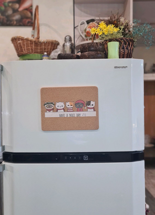 Пробковя дошка з магнітом на холодильник5 фото
