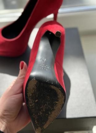 Замшевые туфли красного цвета miuseppe zanotti оригинал5 фото