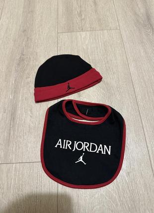 Шапка air jordan + слюнявчик air jordan оригинал1 фото