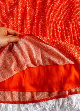 Яркое оранжевое плиссированное платье missguided4 фото