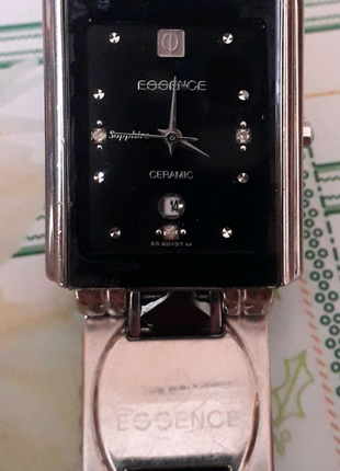 Швейцарские кварцывые часы "essence ceramic" с датой.10 фото