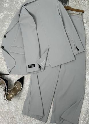 Жіночий сірий костюм maison margiel4 фото