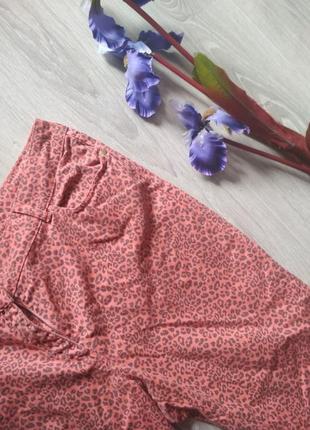 Розовые красные леопардовые штаны джинсы2 фото