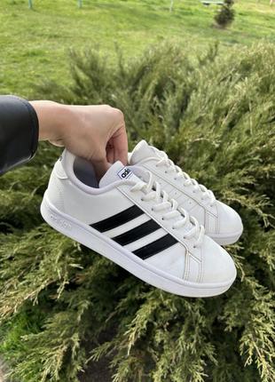 Женские кроссовки adidas grand court